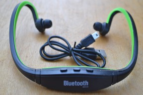Купить Bluetooth наушники BS19 с микрофоном - зеленые detaluhi.ho.ua Интернет магазин в Каменец-Подольском, устройства, радиодетали, интсрументы.