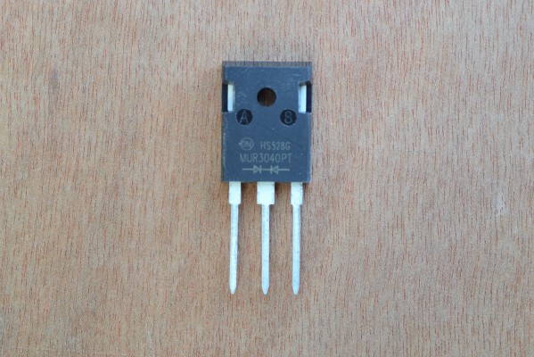 Купить Супербыстрый диод MUR3040PT 30A400V TO 247 detaluhi.ho.ua Интернет магазин в Каменец-Подольском, устройства, радиодетали, интсрументы.